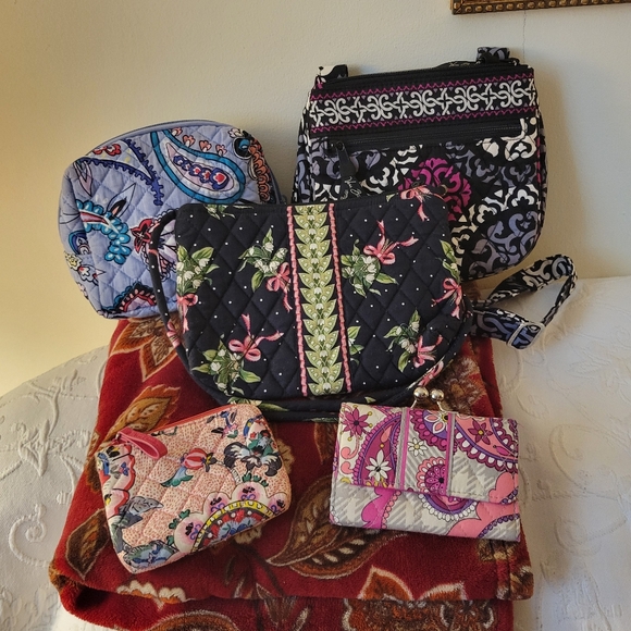 Vera Bradley 2 crossbodys bags. Cosmetic bag, change purse and wallet. Bundle - Picture 1 of 6